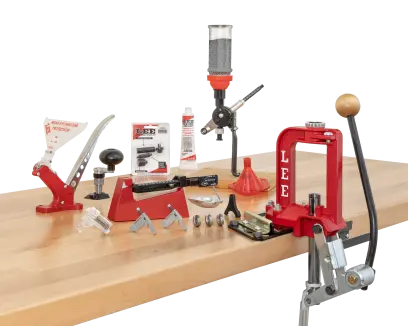 Sestava třetí generace jednooperačního lisu s O-rámem LEE Challenger, v kompletní sadě na přebíjení
LEE Challenger Bench Prime Kit.